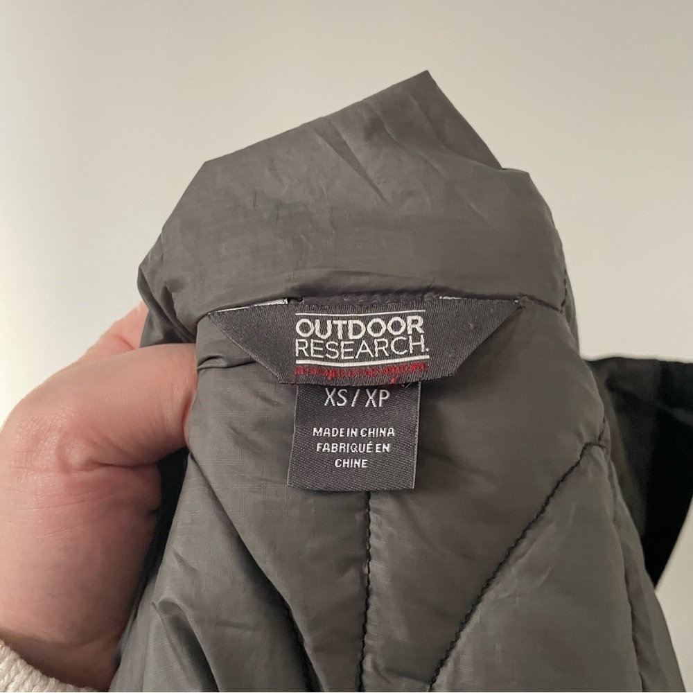 Outdoor Research Women's Aria Hoody Black Down Filled Packable Puffer Jacket XS - Picture 3 of 9